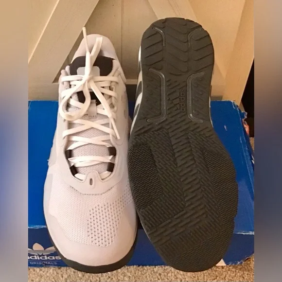 Adidas - Picture 4 of 4